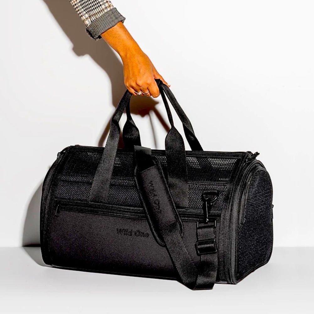 Wild One Travel Pet Carrier. NEW Without Tags